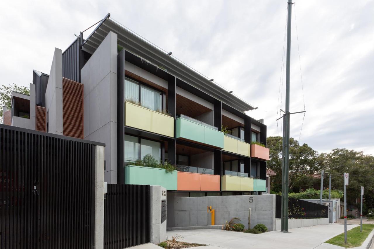 Stylish 2-Bed Apartment With Bbq Patio Near Beach Sydney Exteriör bild