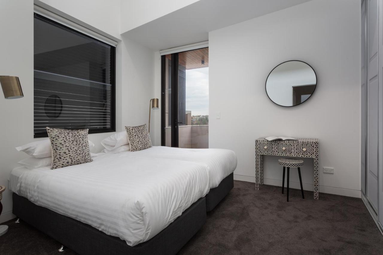 Stylish 2-Bed Apartment With Bbq Patio Near Beach Sydney Exteriör bild